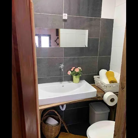 House On The 度假居 Apúlia